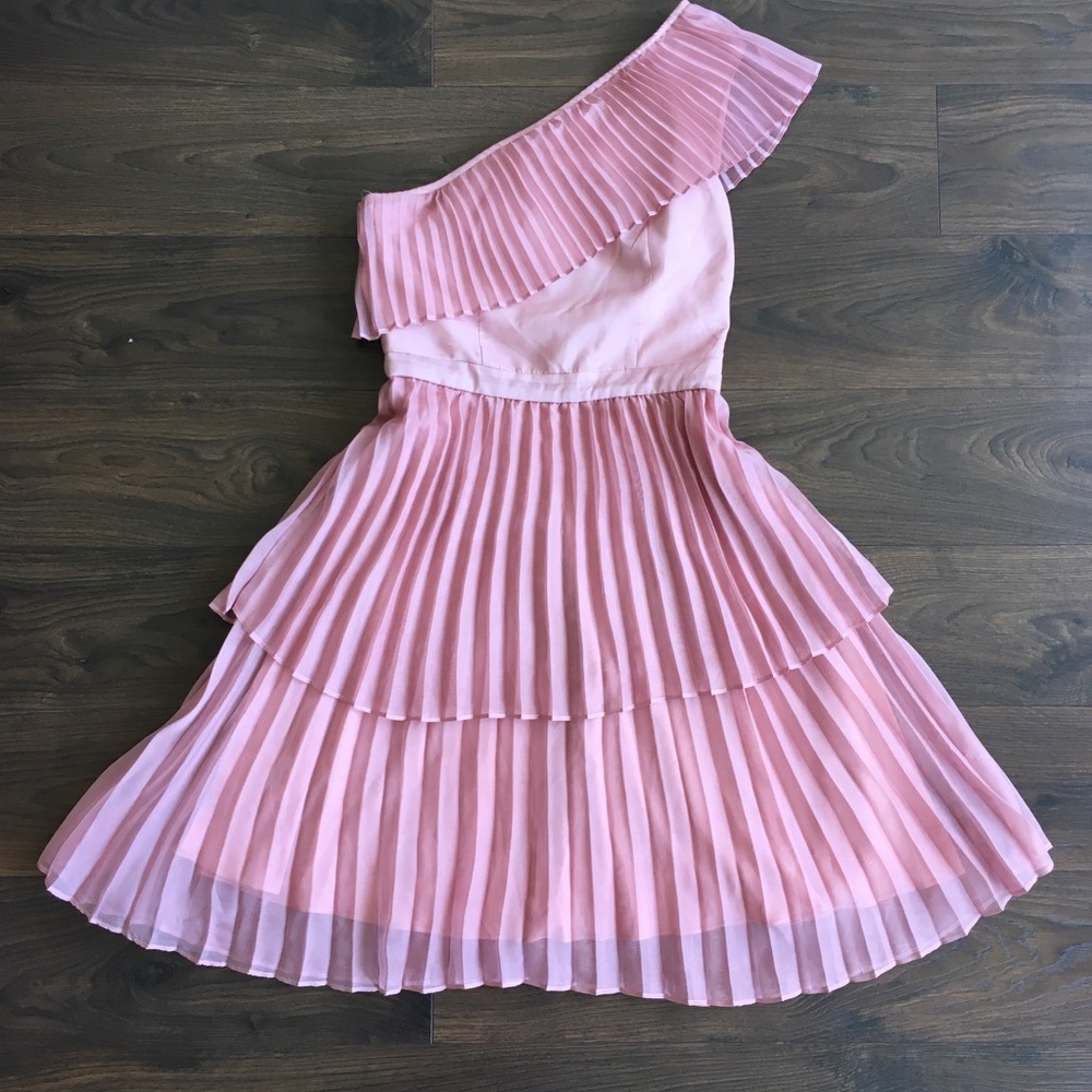 True Decadence blush pink dress size small